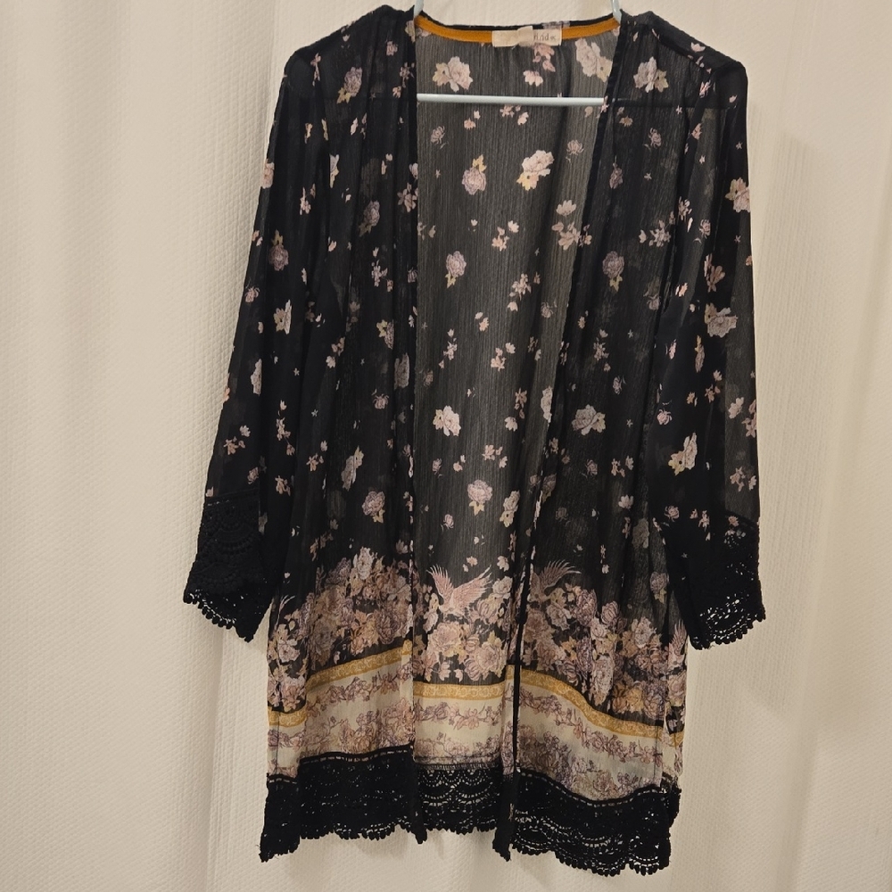 Rewind Black and Pink Floral Lace Robe